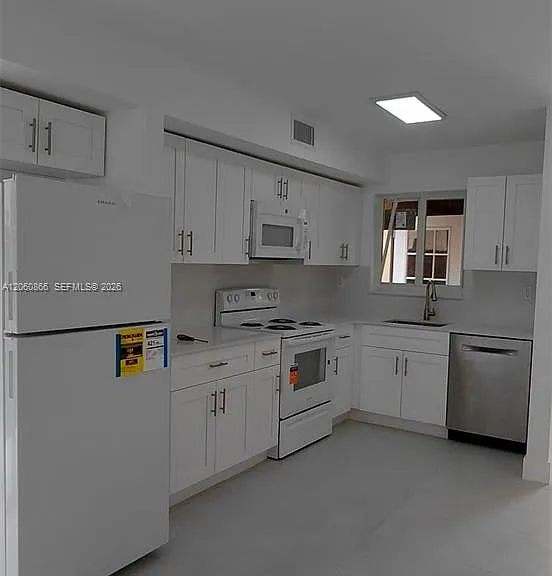 1115 W 38th Ter #50 — Photo 6