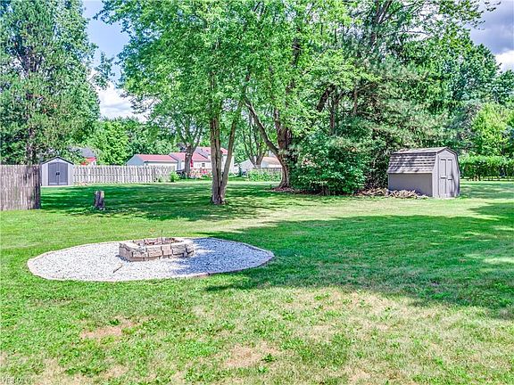 4th image of 1305 Hibbard Dr