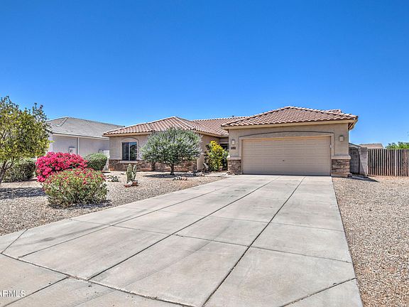 2nd image of 10611 E Primrose Ct