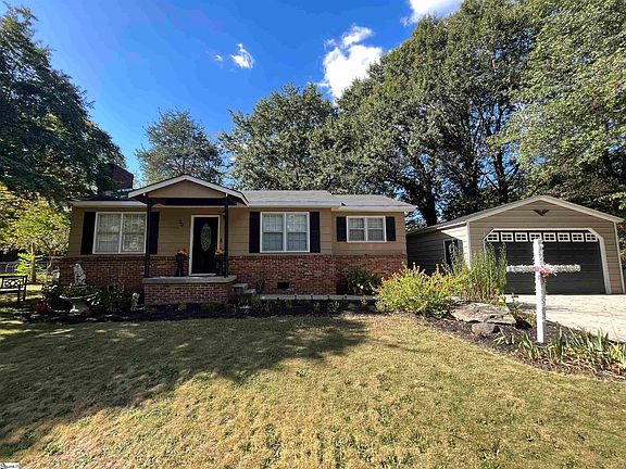 2nd image of 20 Pittman Cir