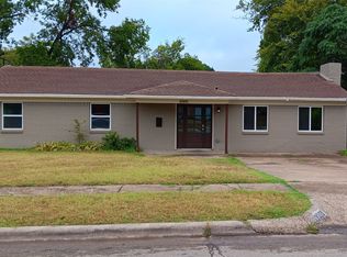 13309 Red Fern Ln, Dallas, TX 75240