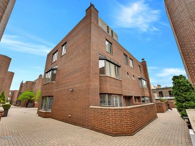 1715 N Wells St APT 51, Chicago, IL, 60614