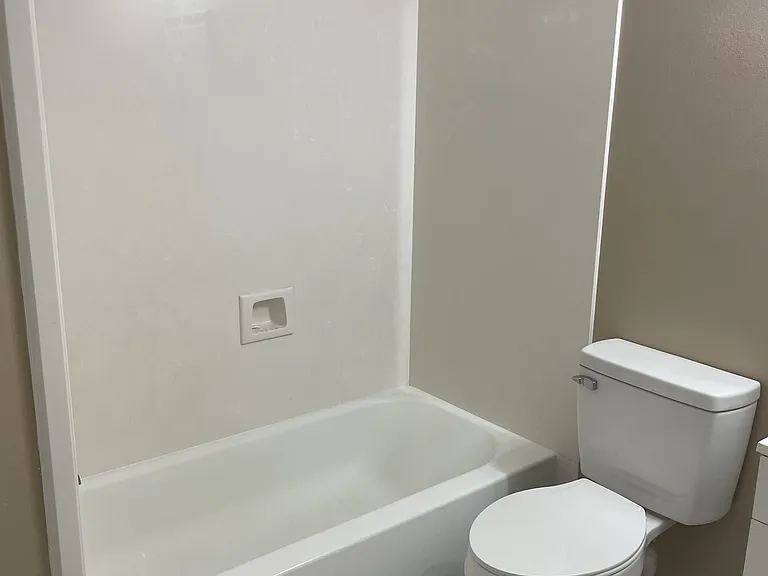 114 Havana St #A — Photo 12