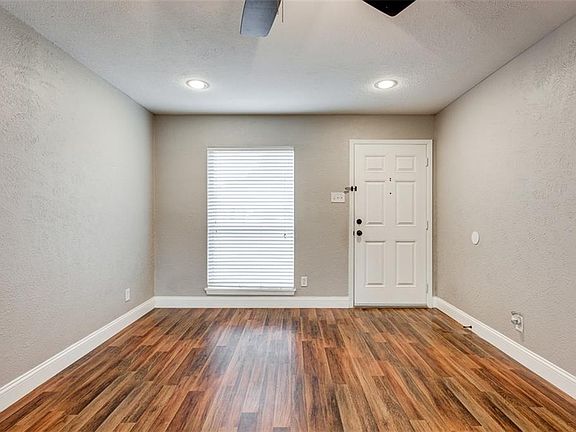 4th image of 1143 Springwood Dr