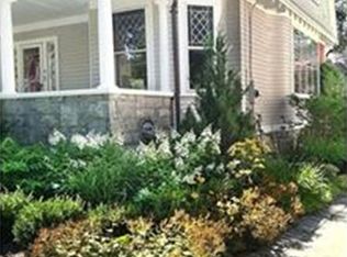 9 Locke St, Andover, MA 01810