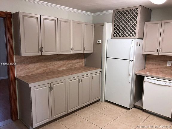 2nd image of 2175 NE 56th St APT 217