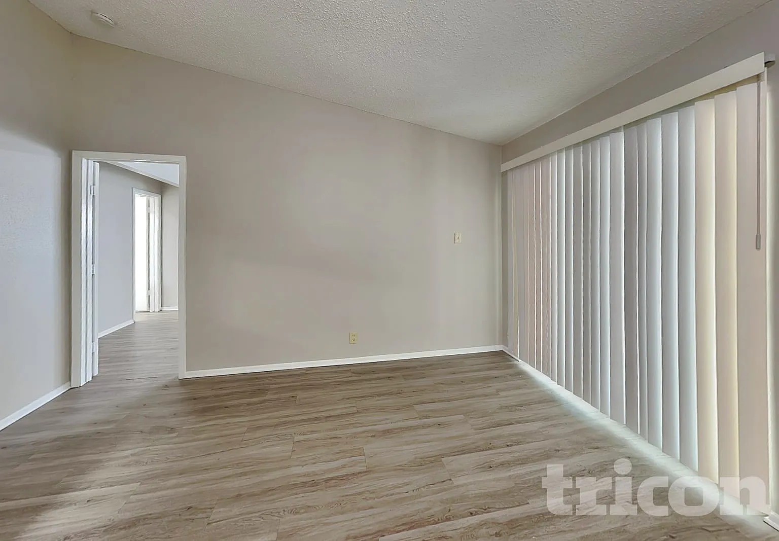 14250 Clover Hl San Antonio TX — Photo 2