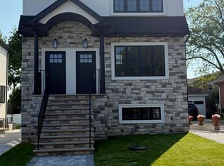 466 Vernon Ave, Staten Island, NY 10309