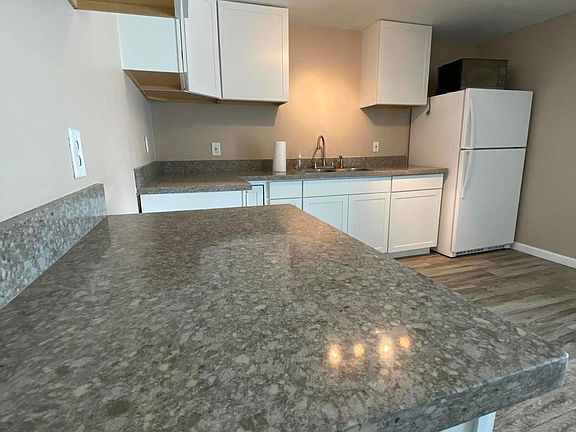 5th image of 2849 N 65th Dr