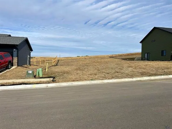 5316 Crystal Mountain St, Rapid City, SD 57703