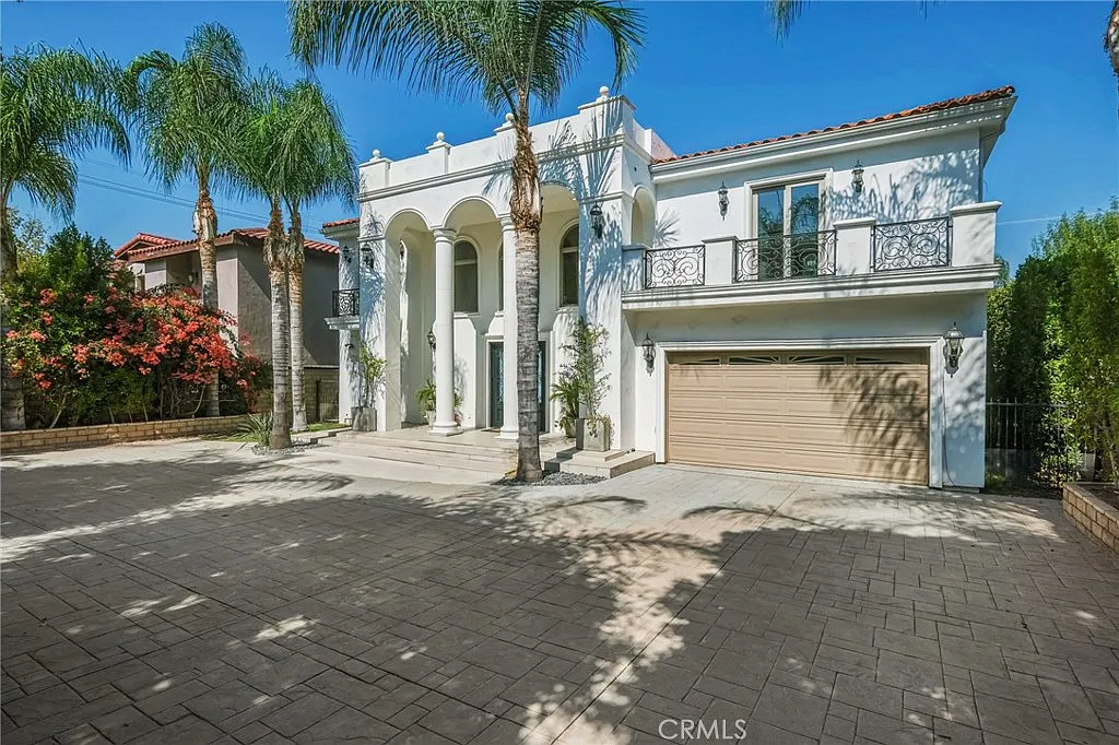 6 bed, 5372 sqft, $14,950 — Photo 3
