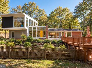 6404 Montrose St, Alexandria, VA 22312