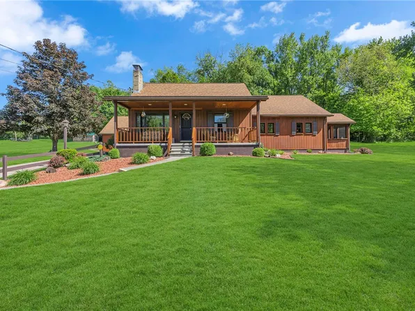 2085 Frew Mill Rd, New Castle, PA 16101