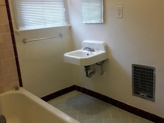 2nd image of 1029 N Sweetzer Ave