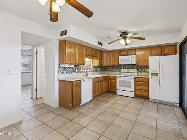 1378 S Avenida Polar #L-3, Tucson, AZ 85710