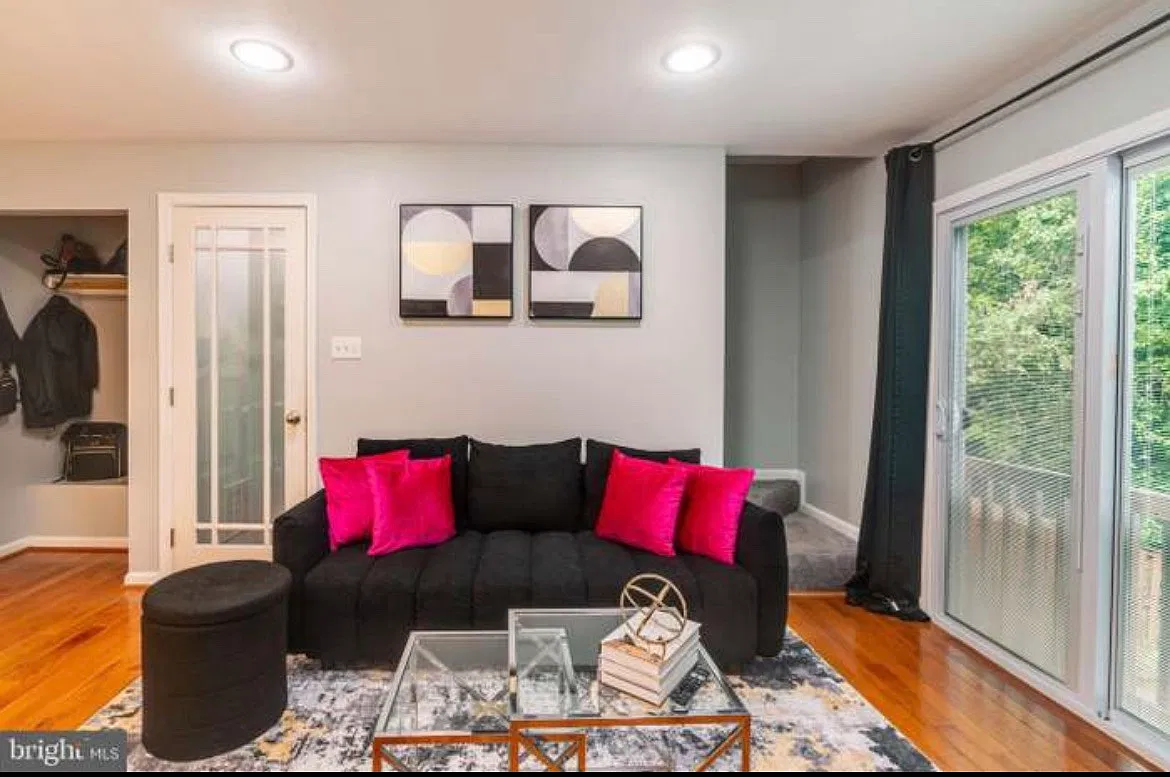 2 bed, 2.5 bath, 1404 sqft, $2,350 — Photo 3