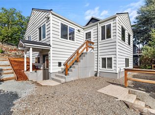 3221 48th Ave SW, Seattle, WA 98116