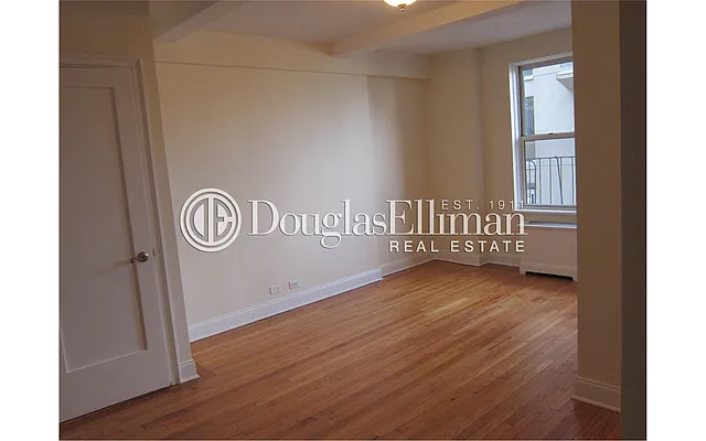Rented by Douglas Elliman | media 36