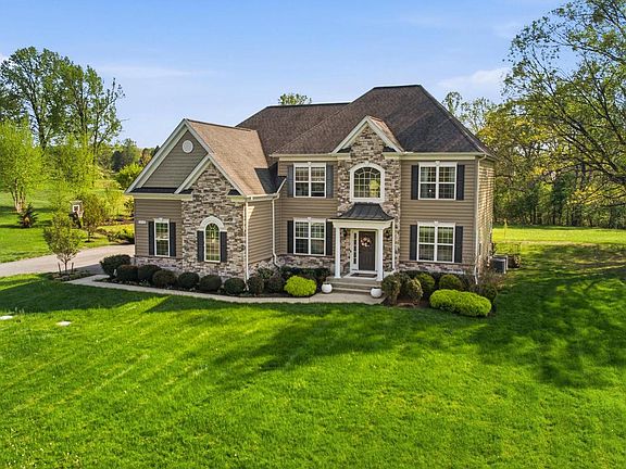 5th image of 12732 Legacy Dr