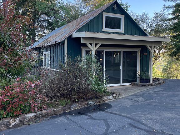 3rd image of 267 Silver Bend Way APT F