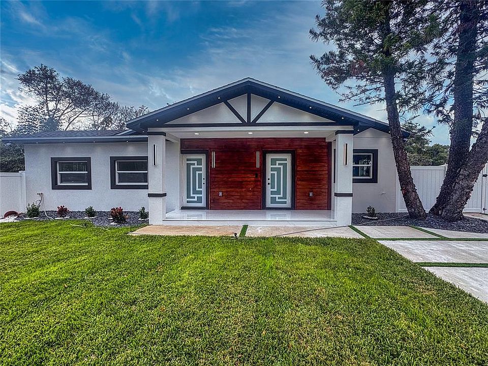 1st image of 6402 N WOODLYNNE AVENUE