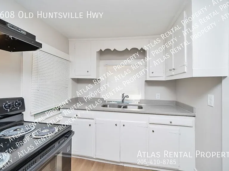 1608 Old Huntsville Hwy NW — Photo 15