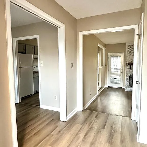 6716 Sandfield Ct — Photo 2