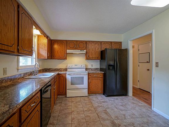 5th image of 1504 Rockledge Ct