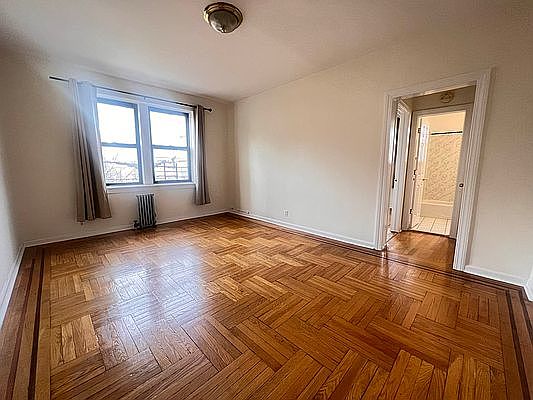 5th image of 6141 Saunders St APT B11