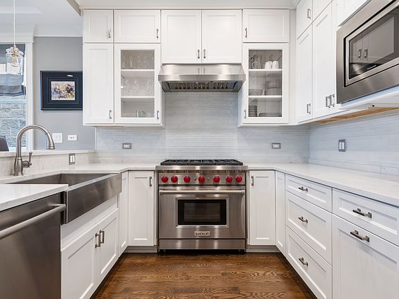 3rd image of 1535 W Montana St #3
