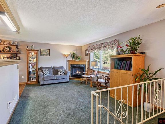 5th image of 9816 Austin St NE