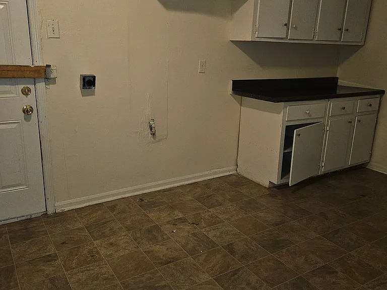 4583 Range Line Rd — Photo 3