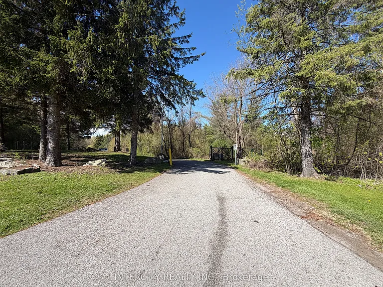 655 Davos Rd — Photo 47