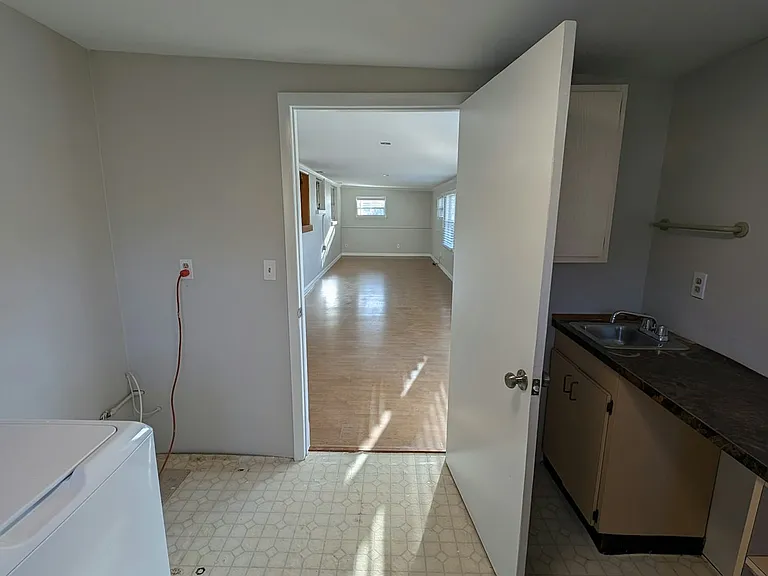1580 Andover Dr — Photo 38