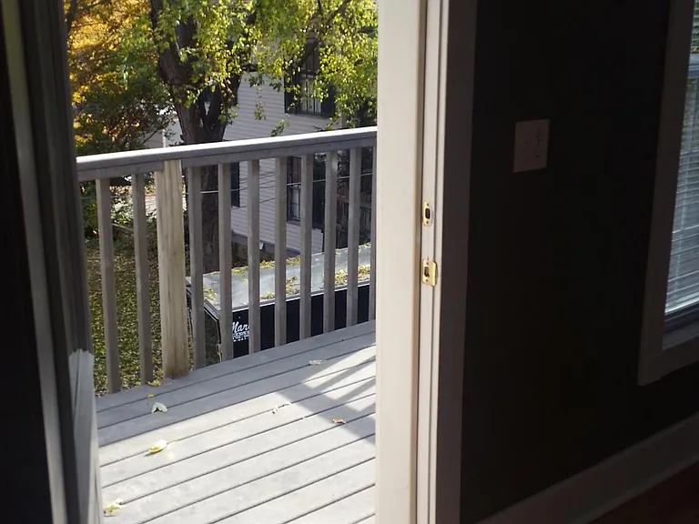 113 Laurel St W #4 — Photo 8