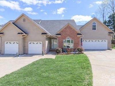 1530 Forest Park Dr, Statesville, NC, 28677