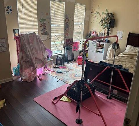 5th image of 917 Park Gate Pl