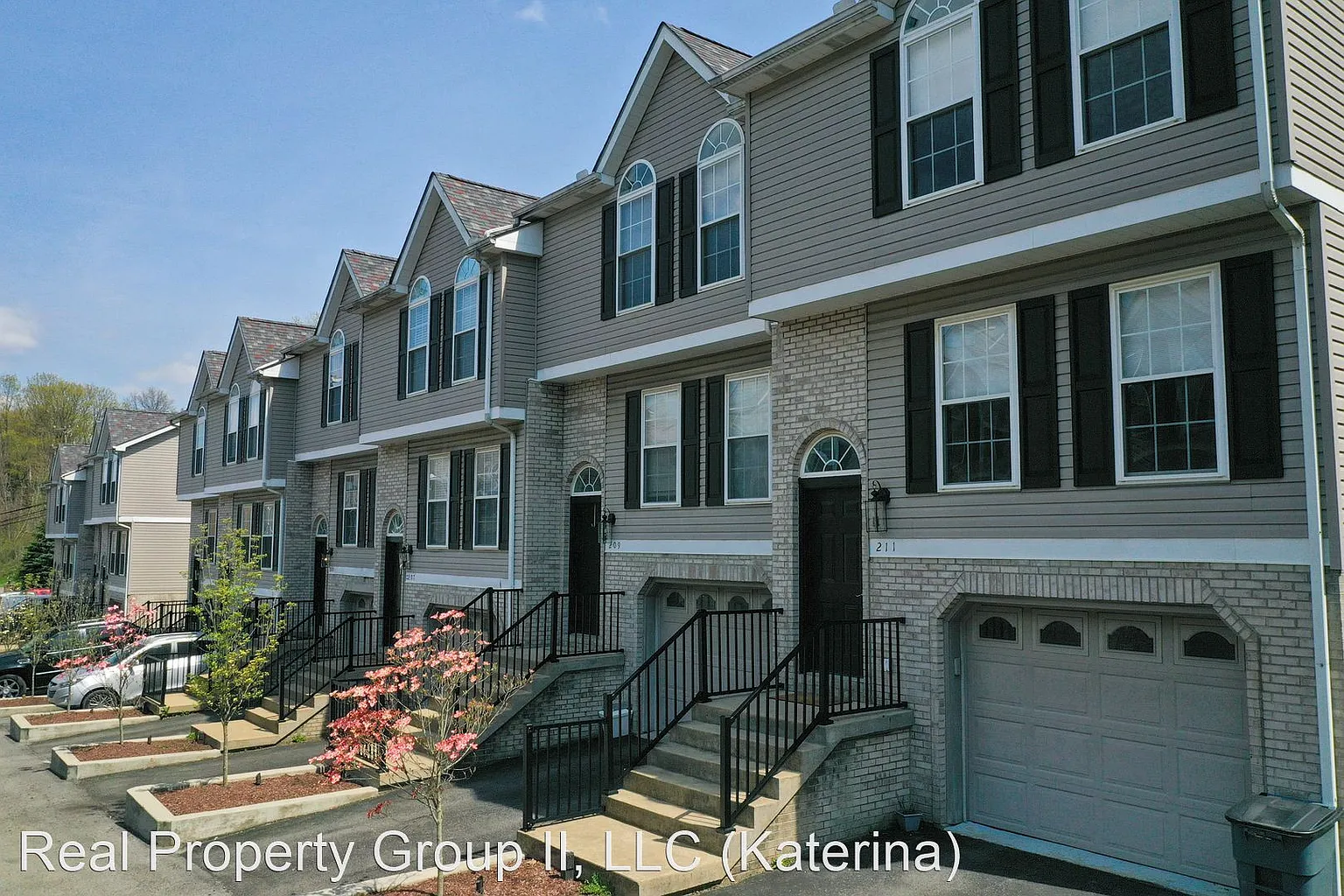 106 Katerina Dr photo 1