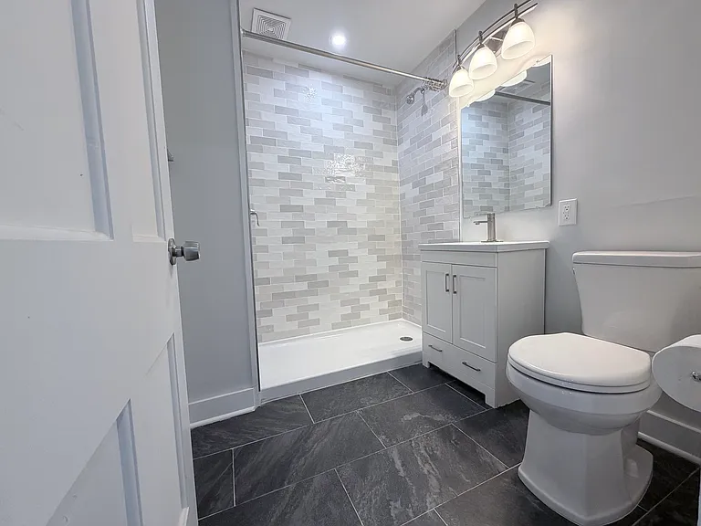Full bathroom