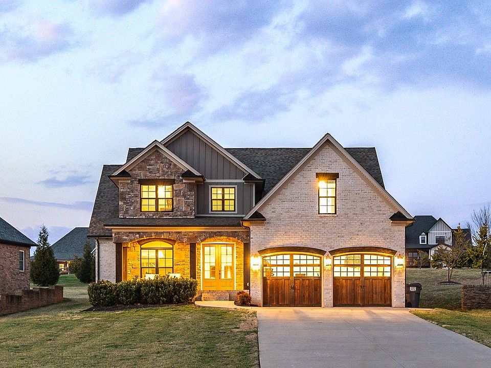 1st image of 1665 Lake Manor Dr