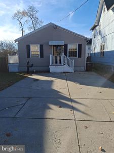 212 Carroll St, Riverside, NJ, 08075