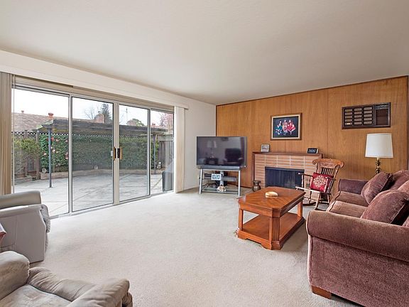 3rd image of 289 La Herran Dr
