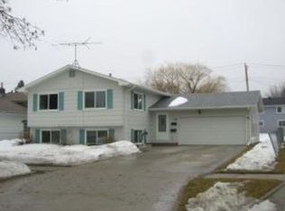 1409 21st St S, Fargo, ND 58103