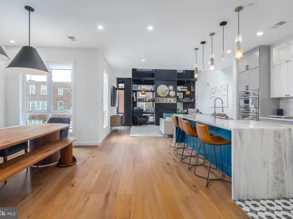 2055 E Dauphin St, Philadelphia, PA 19125
