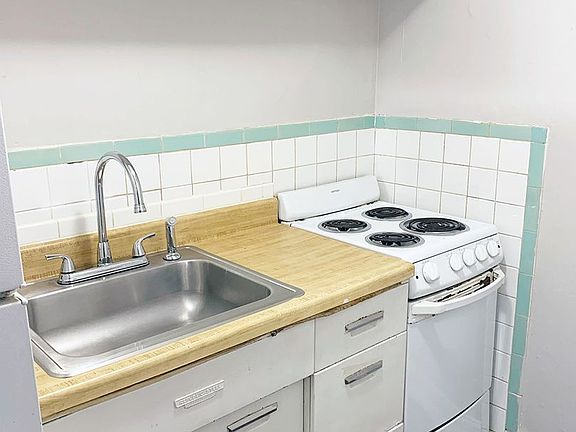 2nd image of 362 Probasco St APT M