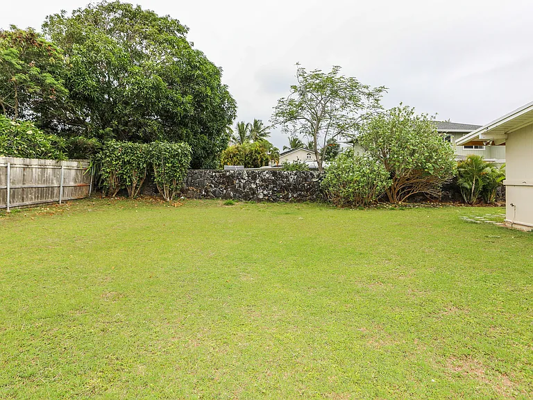 613 Papalani St — Photo 56