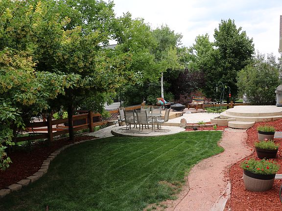 3 tier patio w/ hot tub