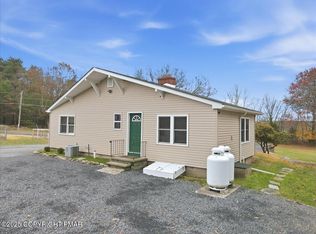 337 Hazelle Ln, Stroudsburg, PA 18360
