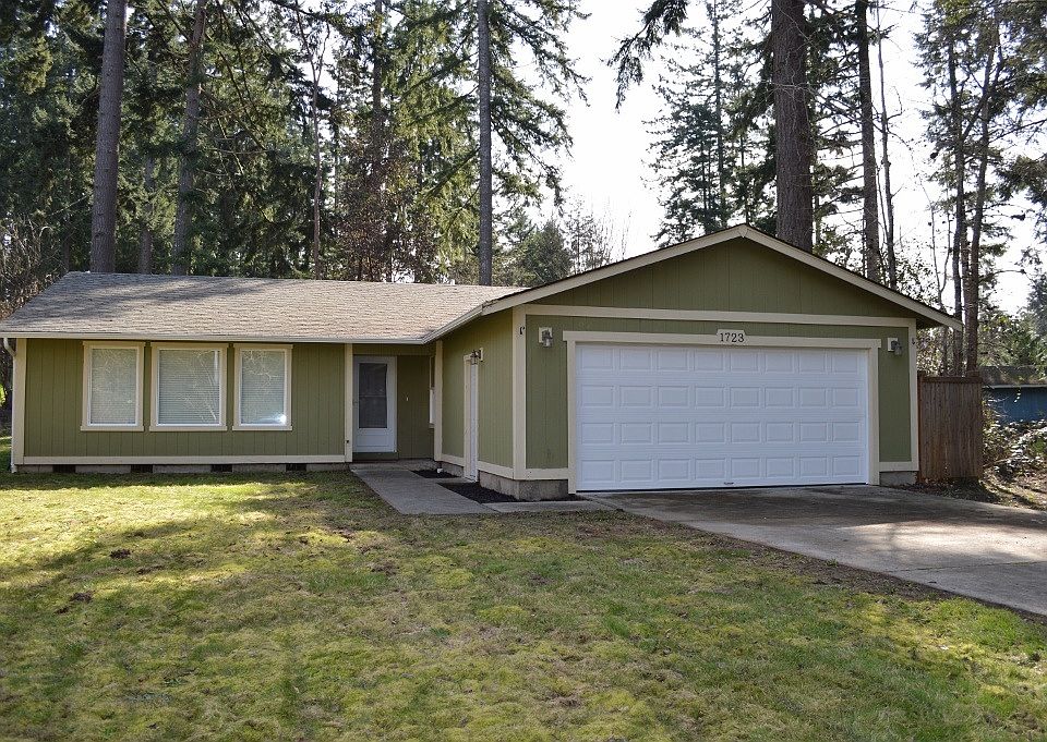 1st image of 1723 193rd Ave SW