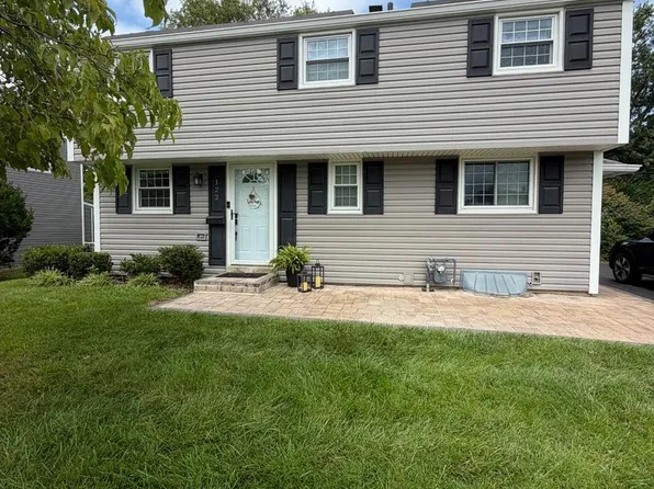 122 Crossfield Rd, King Of Prussia, PA 19406